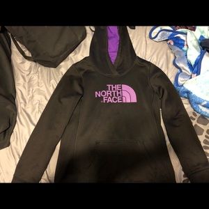 Women’s North Face Hoodie